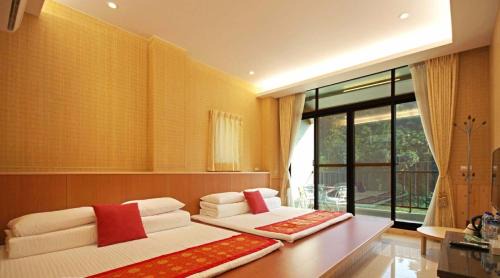 Japanese-Style Quadruple Room