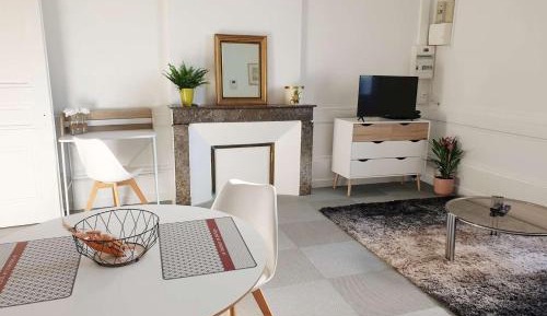 One-Bedroom Apartment with Terrace