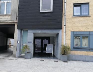 Deluxe Studio