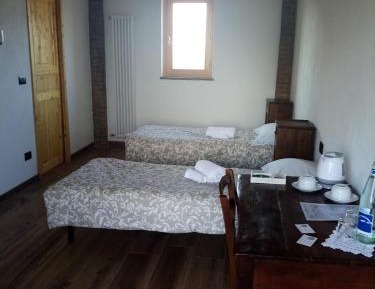 Large Double or Twin Room