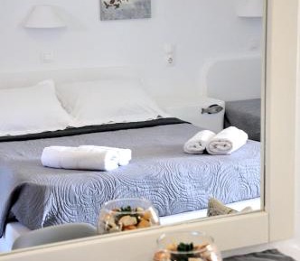 Studio with Sea View