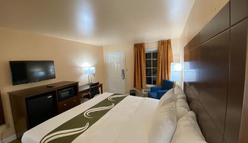 King Room - Non-Smoking