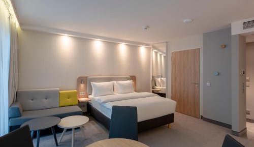 Queen Suite with Balcony