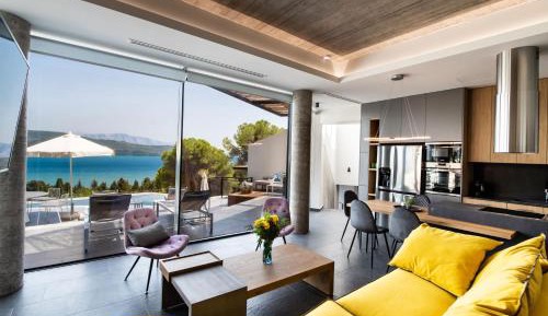Deluxe Villa
