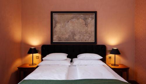 Deluxe Double Room with Spa Access