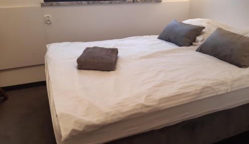 Deluxe Double Room with Shower