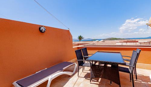 Apartment with Sea View