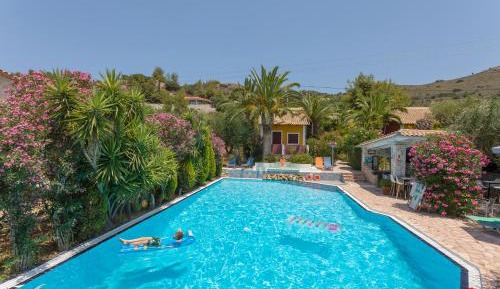 One-Bedroom Apartment-Split Level