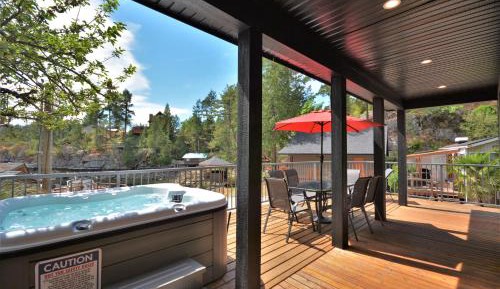 Deluxe Bungalow with Sea View
