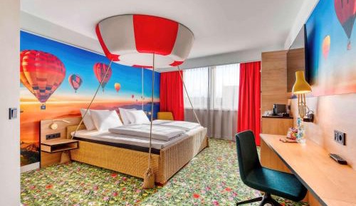 Deluxe King Room - Non Smoking