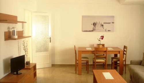 One-Bedroom Apartment with Balcony