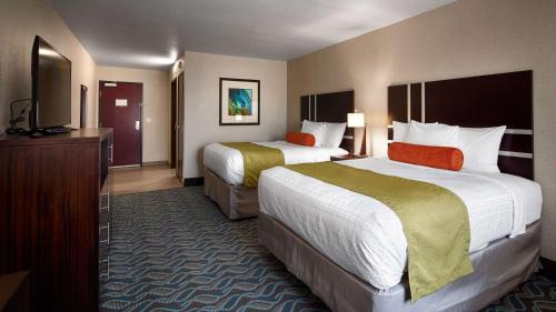 Double Room with Two Double Beds - Non-Smoking