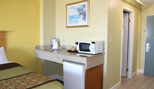 Standard Room with Two Queen Beds - Oceanfront - Balcony