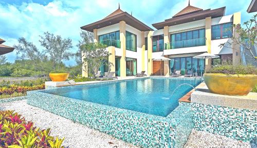 Two Story -Three Bedroom Villa with Ocean View