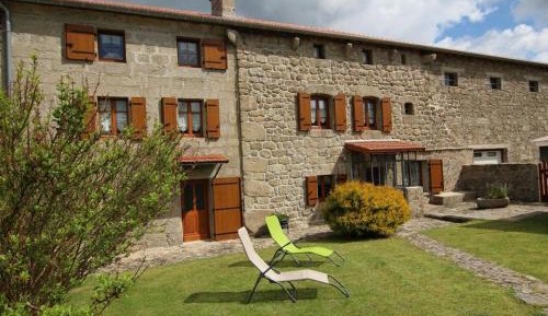 Holiday Home (8 Adults)