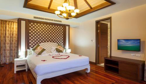 Two Story -Three Bedroom Villa with Ocean View