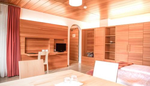 Superior Deluxe Double or Twin Room 