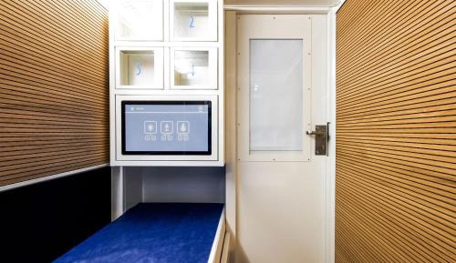 Standard Single Room with Shared Bathroom