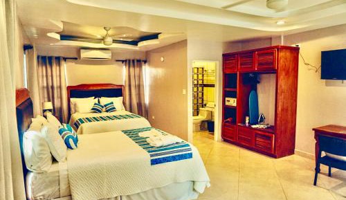 Queen Suite (Islander Dream Suite)
