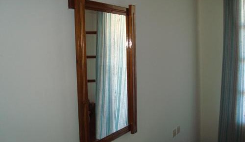 Studio with Garden and Mountain View