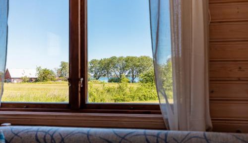 Cottage Standard (6 Adults)
