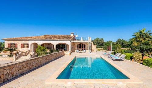 Villa with Garden View