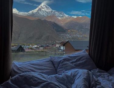 Family Room with Mountain View
