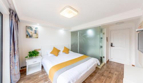 Superior Double Room with Balcony