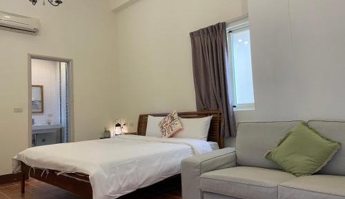 Queen Room with Spa Bath