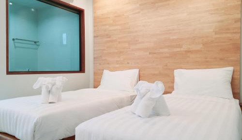 Standard Twin Room