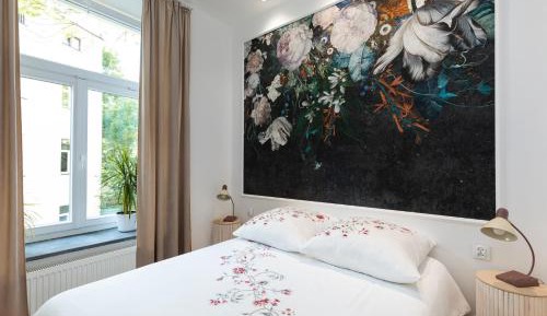 Luxury Four Bedroom Apartment with Two Bathrooms