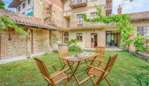 Three-Bedroom Holiday Home 