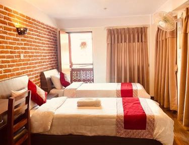 Twin Room with Balcony