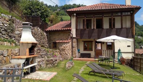 Apartment with Garden View