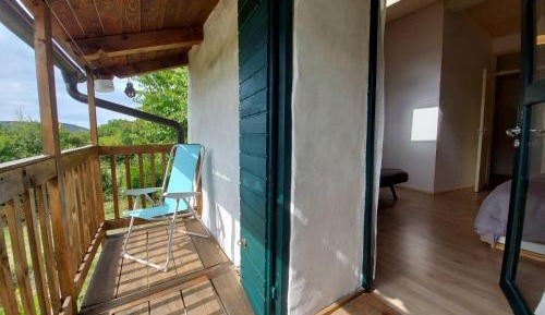 Apartment with Garden View