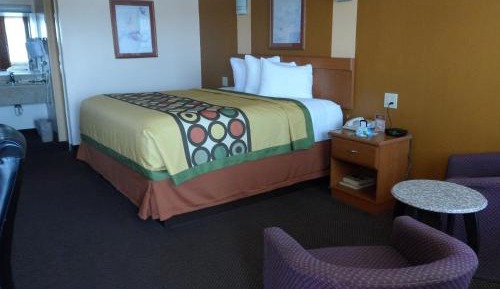 King Room - Non-Smoking