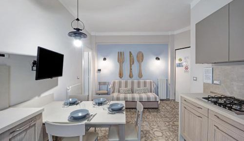 Superior One-Bedroom Apartment with Balcony