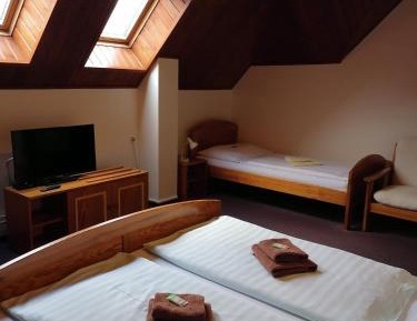 Triple Room with Private Bathroom