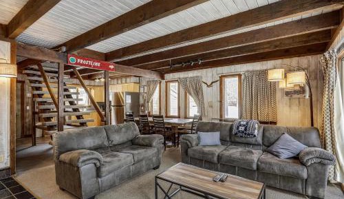 Three-Bedroom Holiday Home 