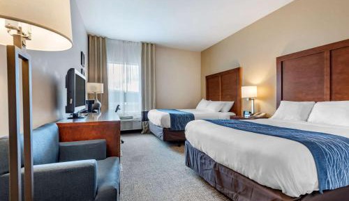 Standard Queen Room with Two Queen Beds - Non Smoking 