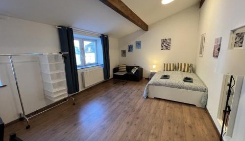 Triple Room with Shared Bathroom