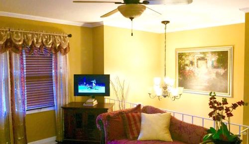 Standard Queen Room