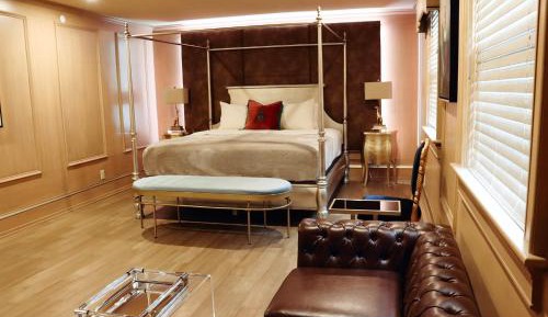 King Suite with Spa Bath