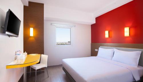 Smart Queen Room