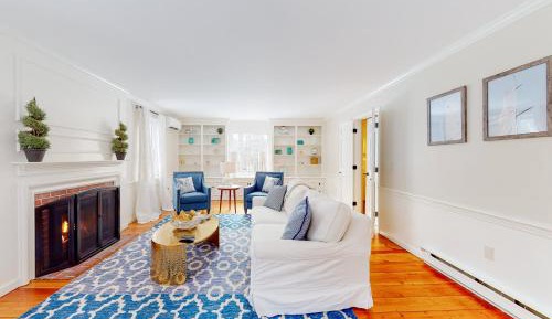 Four bedroom holiday home 