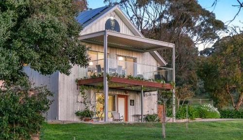 One-Bedroom Apartment - A Vine Romance