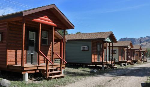 Twin Cabin