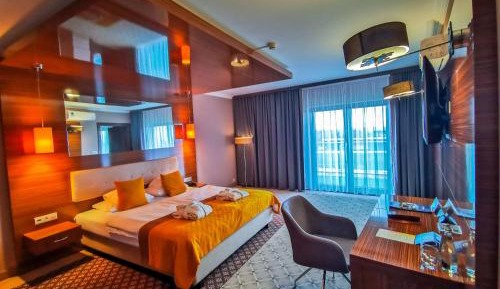 Suite (2 Adults)
