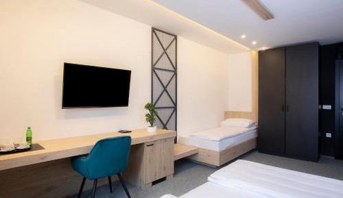 Triple Room with Private Bathroom