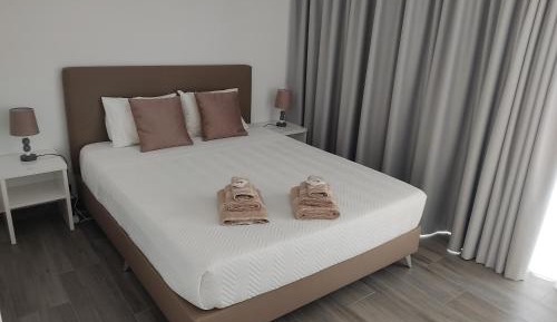 Suite with Mountain View